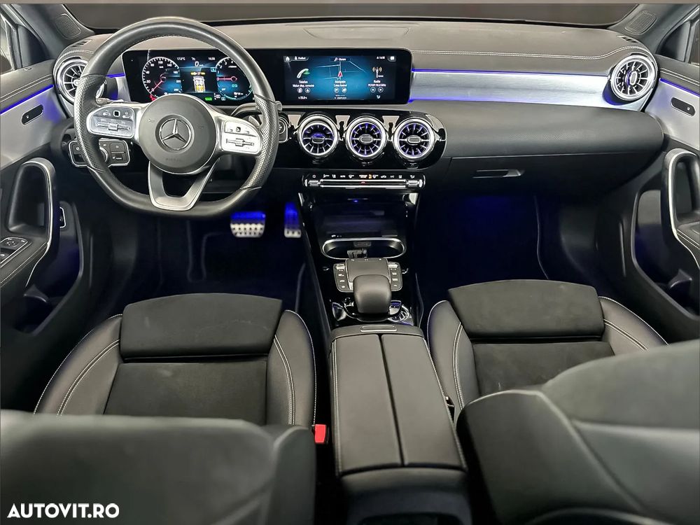 Mercedes-Benz A 250 e 8G-DCT AMG Line - 14