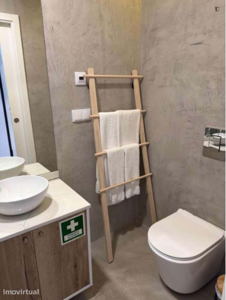 Apartamento com 1 quartos - localizado em Benfica Lisbon - Grande imagem: 2/13