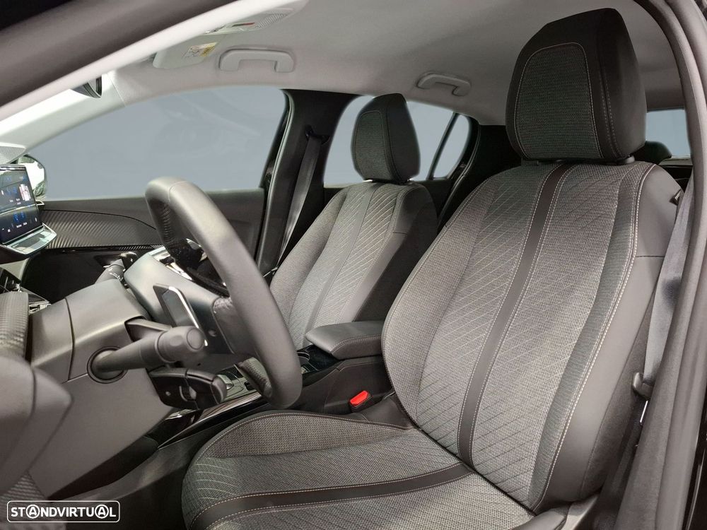 Peugeot 208 1.2 Hybrid Allure e-DCS6 — fotografia 11