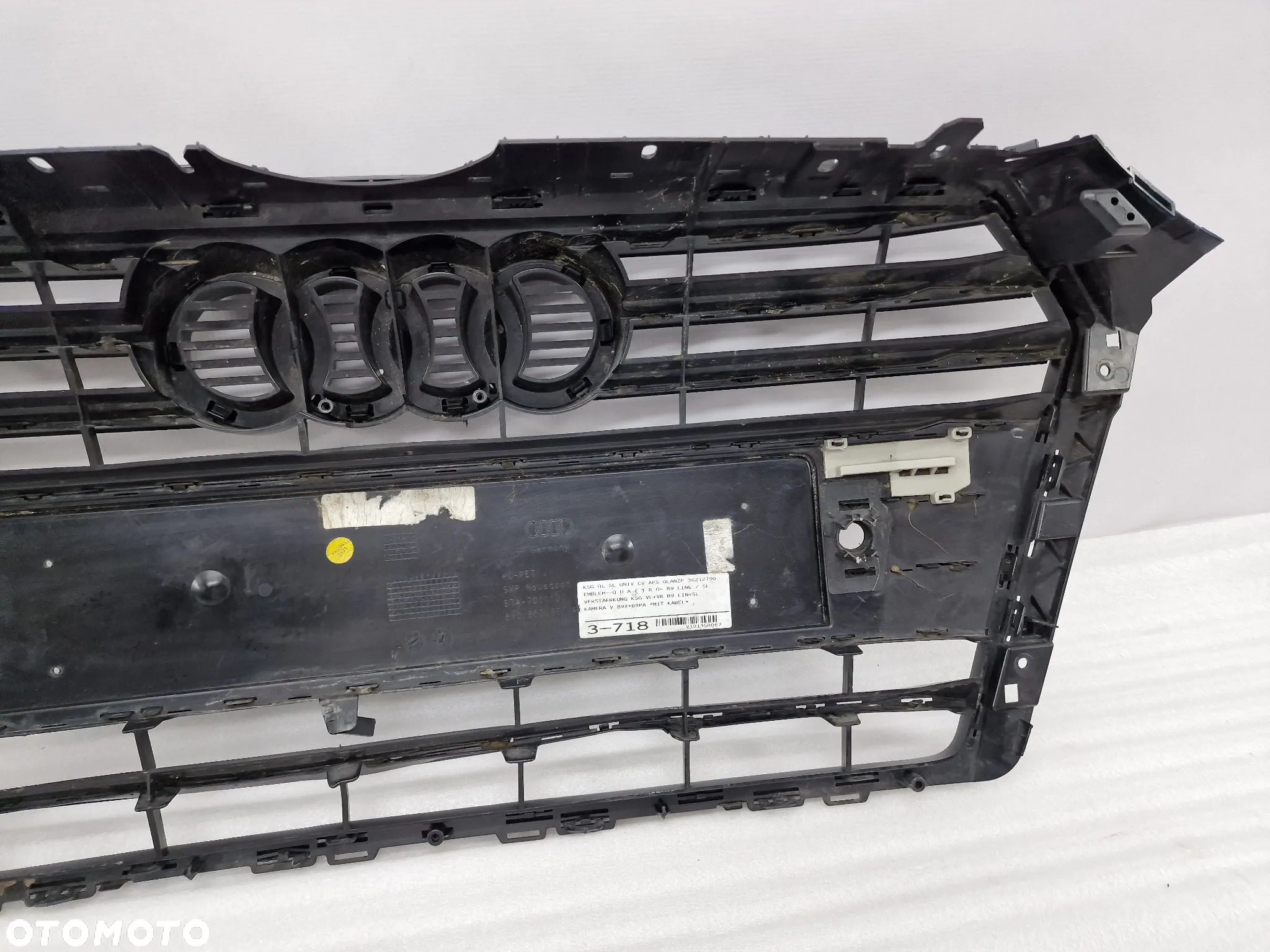 AUDI A4 B9 S-LINE 8W0 COMPETITION  14- ATRAPA / GRILL PRZEDNI PRZÓD CZARNY , NR 8W0853651AB , NR AUKCJI GL40 - 25