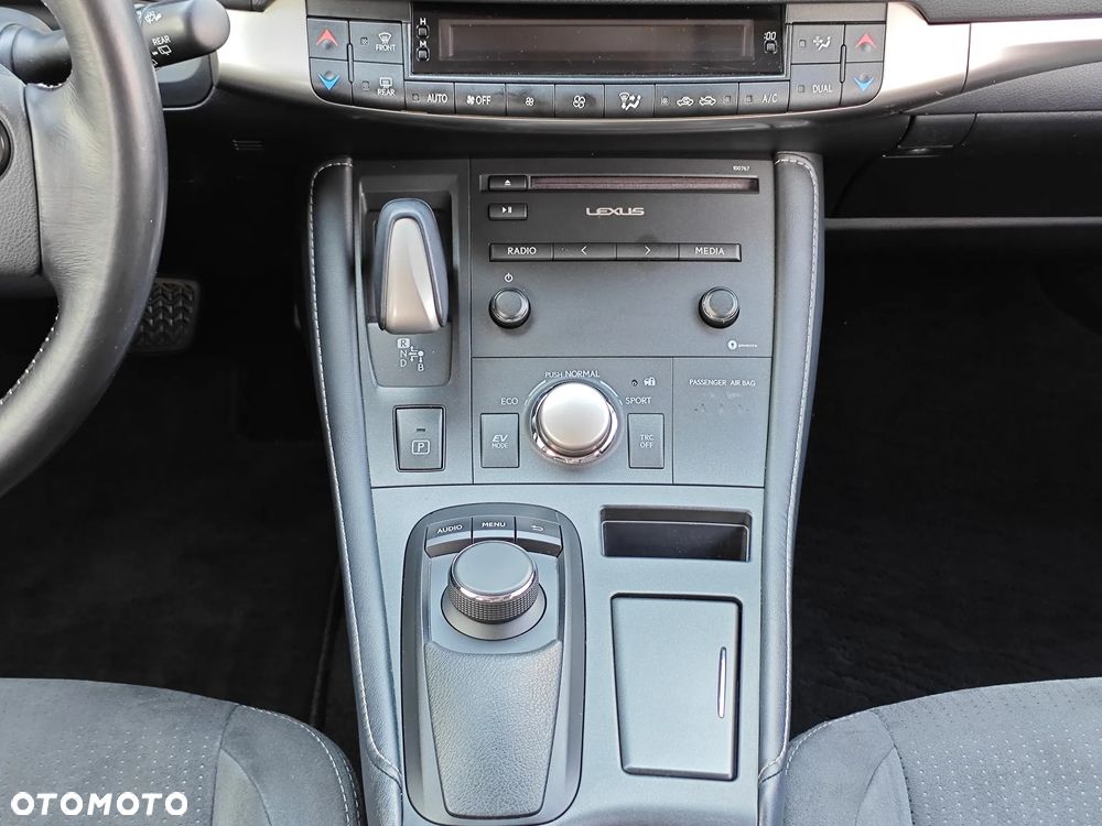 Lexus CT 200h Elegance EU6 - 20