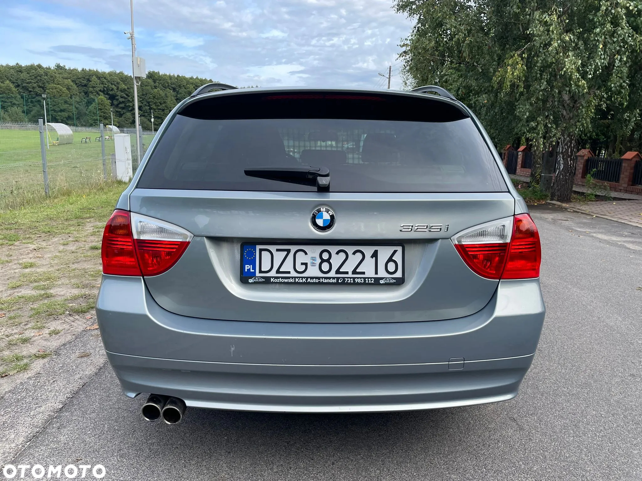 BMW Seria 3 325i Touring - 17