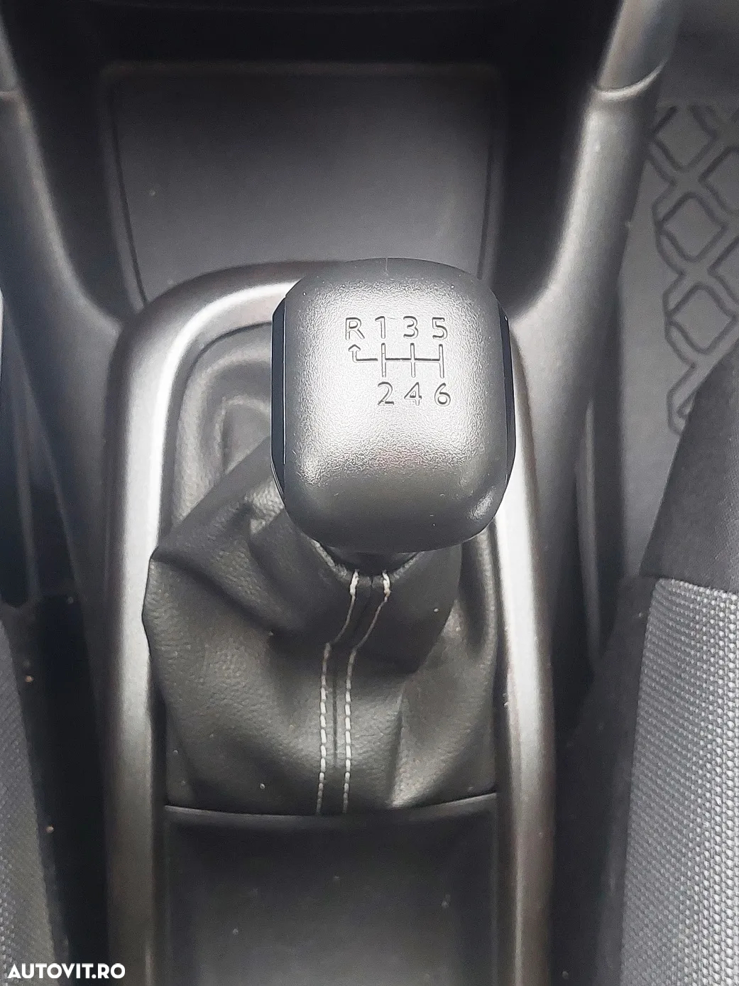 Citroën C3 AIRCROSS BlueHDI 100 Stop & Start C-SERIES - 21