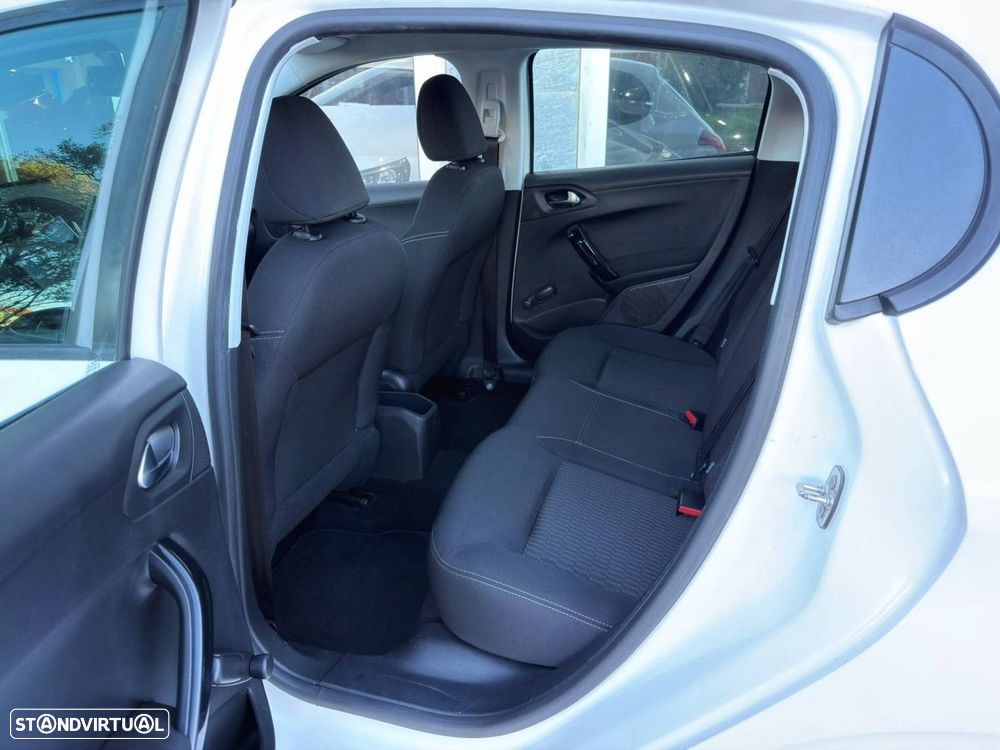 Peugeot 208 PureTech 82 Start & Stop Active - 8