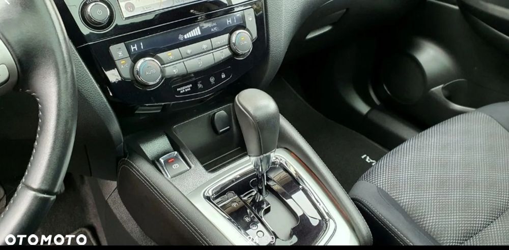 Nissan Qashqai 1.6 DCi N-Tec Xtronic EU6 - 24