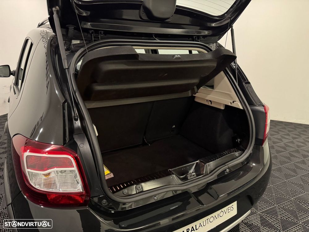 Dacia Sandero 0.9 TCe Stepway - 40