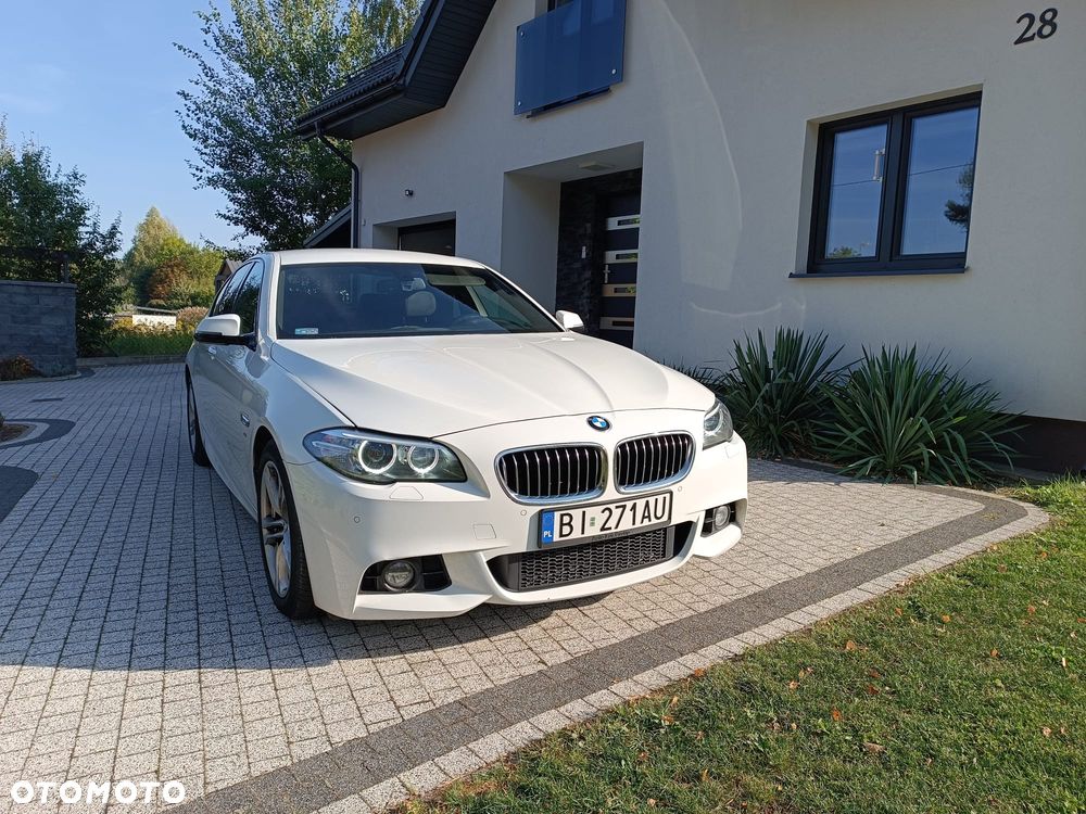 BMW Seria 5 520d M Sport - 11