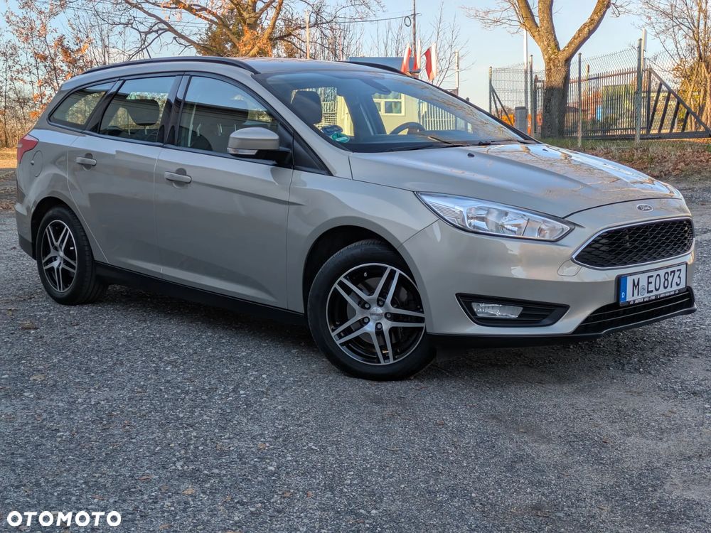 Ford Focus Turnier 1.5 EcoBoost Start-Stopp-System Business Edition - 2