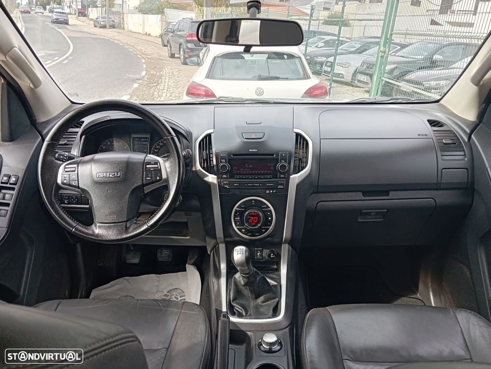 Isuzu D-Max 2.5 DTi CD 4WD LS - 13