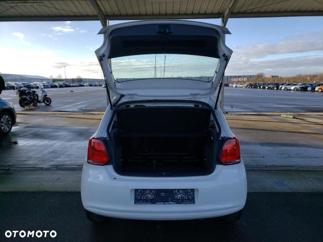 Volkswagen Polo - 11