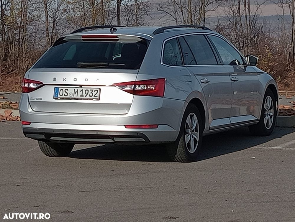 Skoda Superb 2.0 TDI DSG Ambition - 3