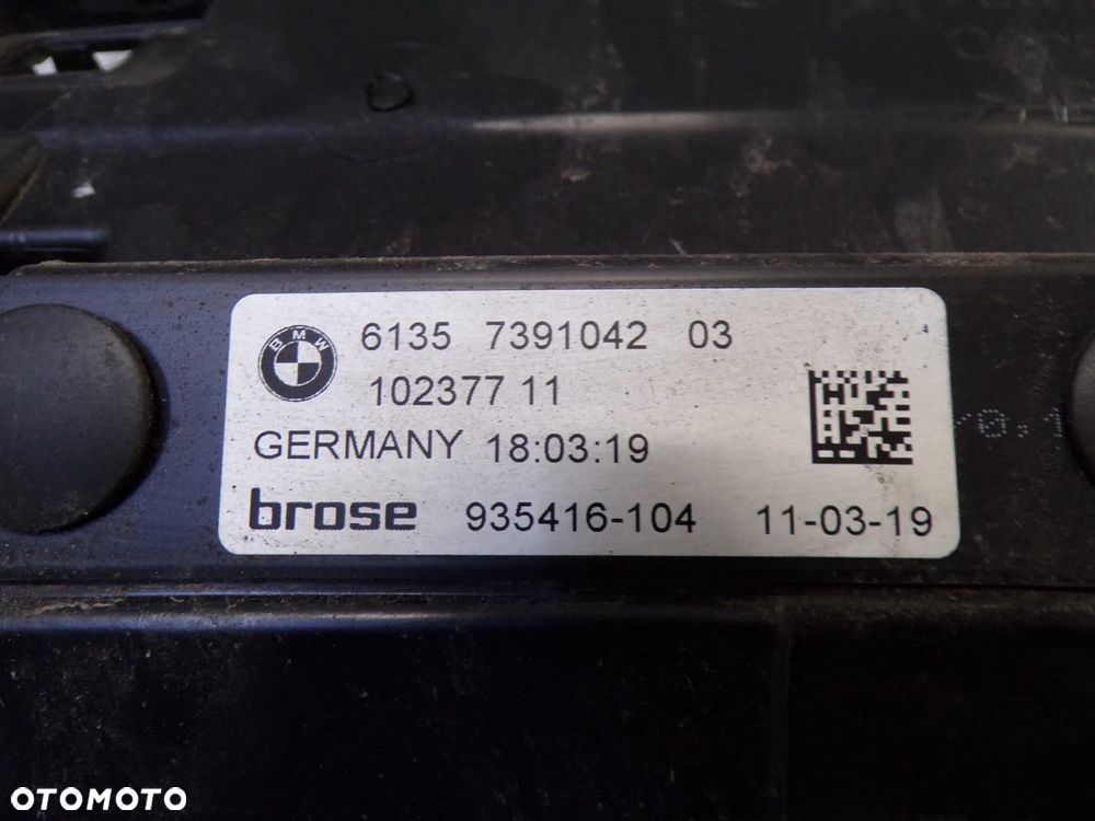 ŚLIZG ŚRODKOWY TYŁ SMART OPENER BMW F31 61357391042 - 2