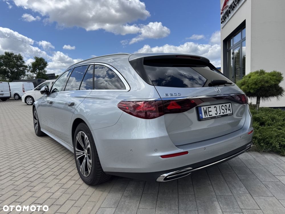Mercedes-Benz Klasa E 200 mHEV 4-Matic Avantgarde 9G-Tronic - 7
