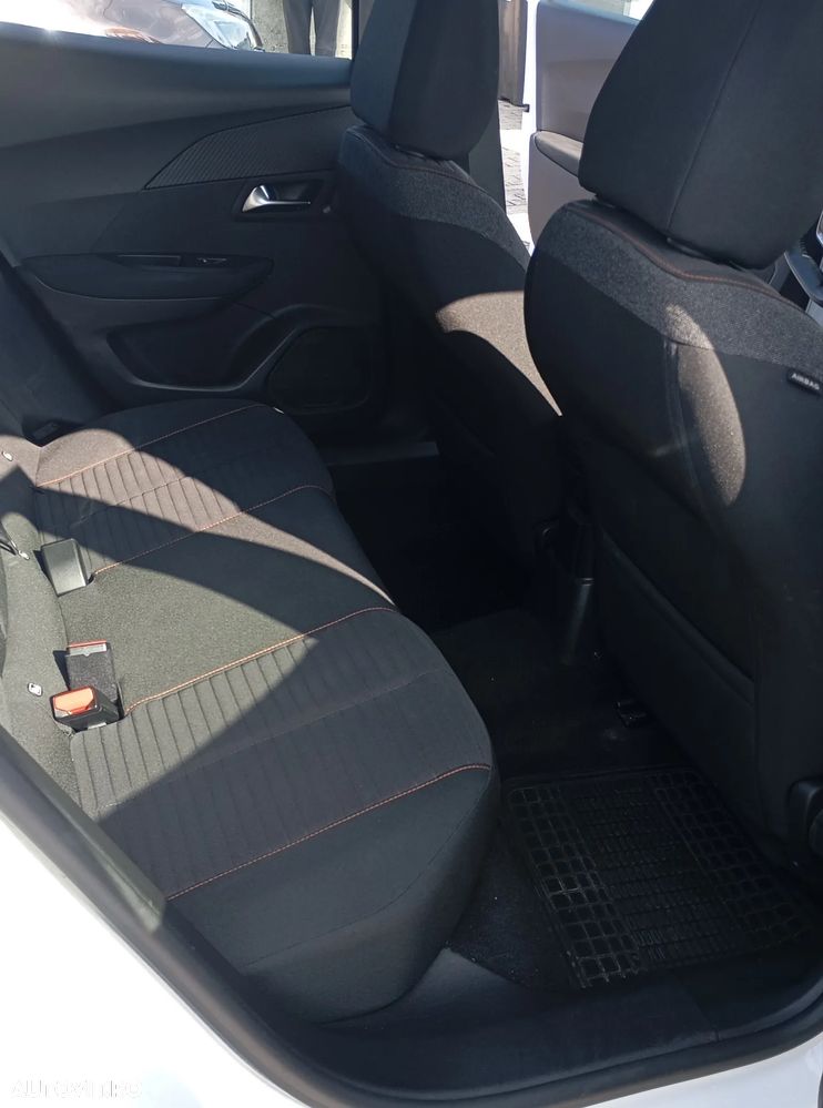 Peugeot 2008 1.2 PureTech Turbo S&S Active - 26