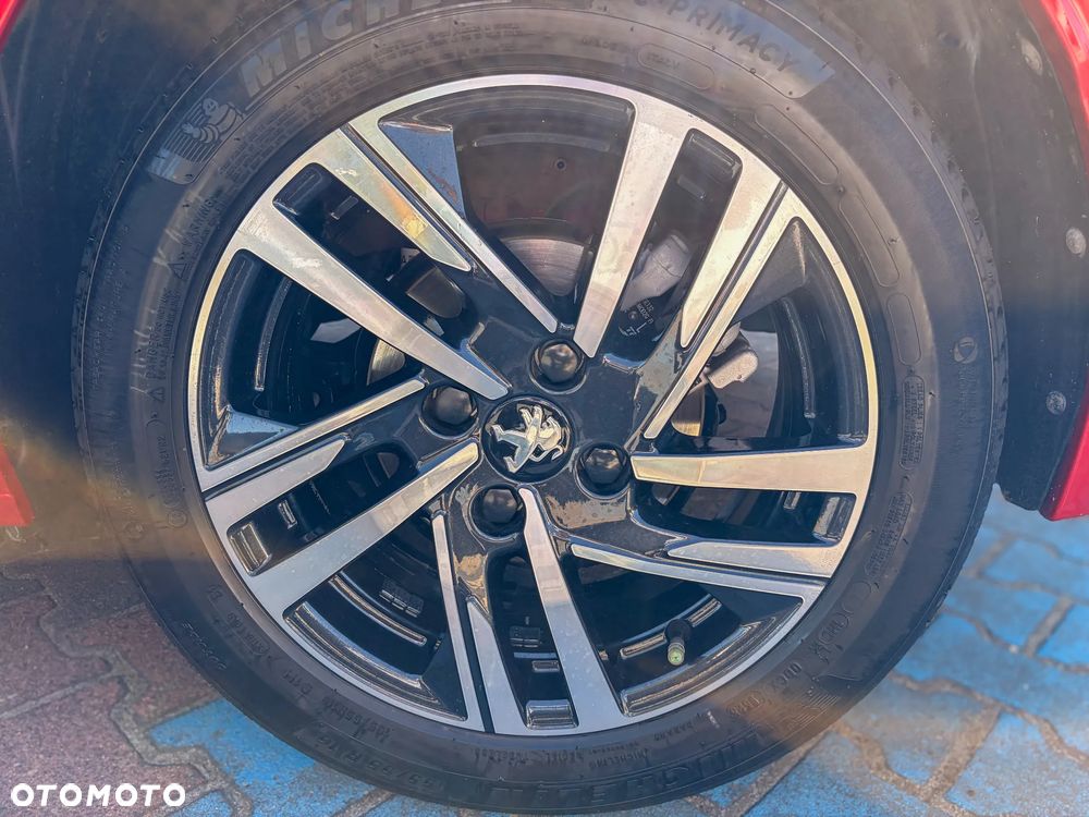 Peugeot 208 1.2 PureTech Allure S&S - 13