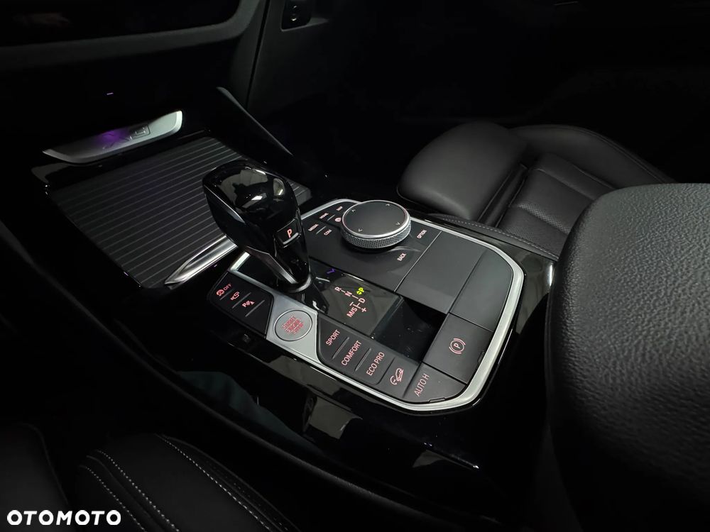 BMW X3 xDrive20d M Sport Edition - 38