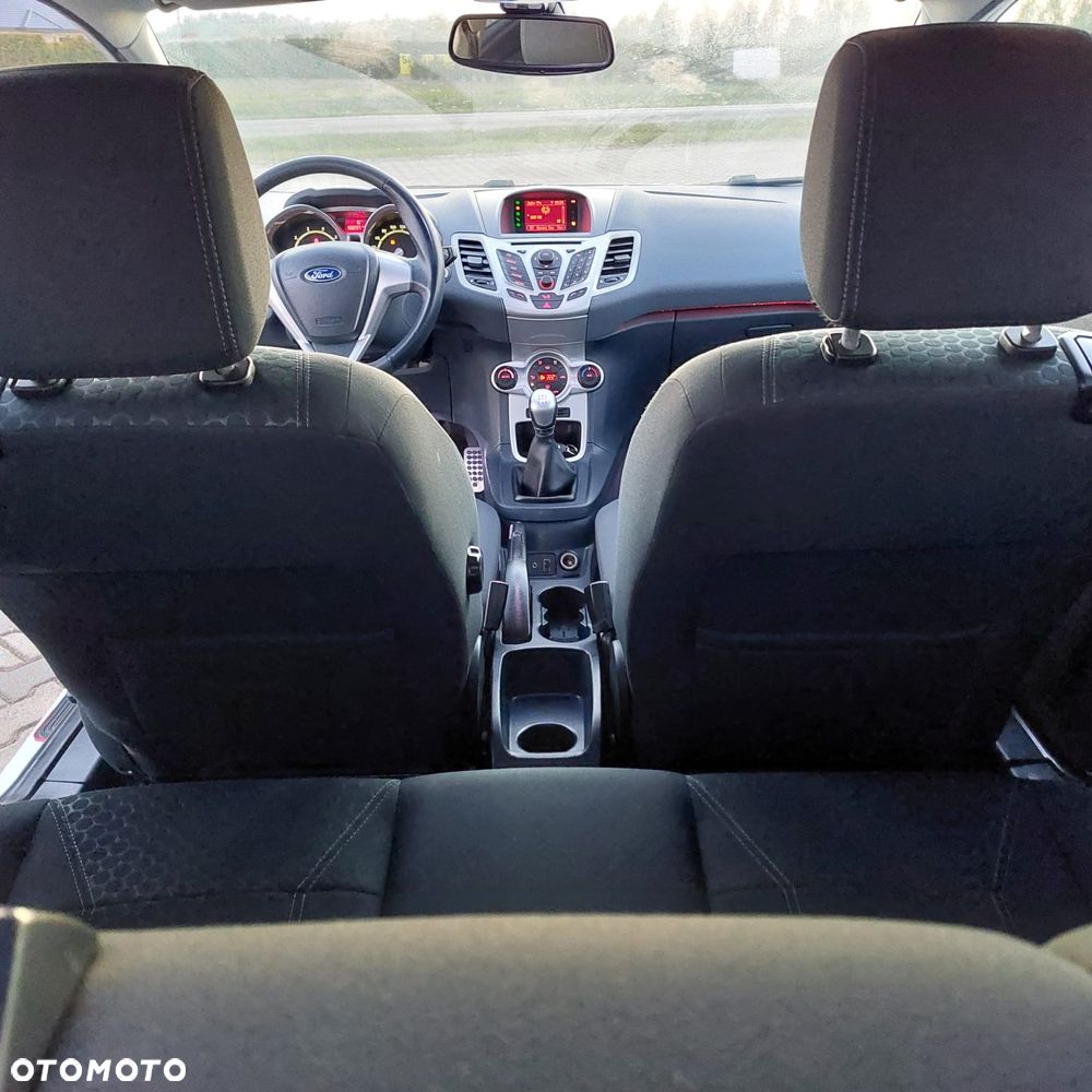 Ford Fiesta 1.4 Sport - 33