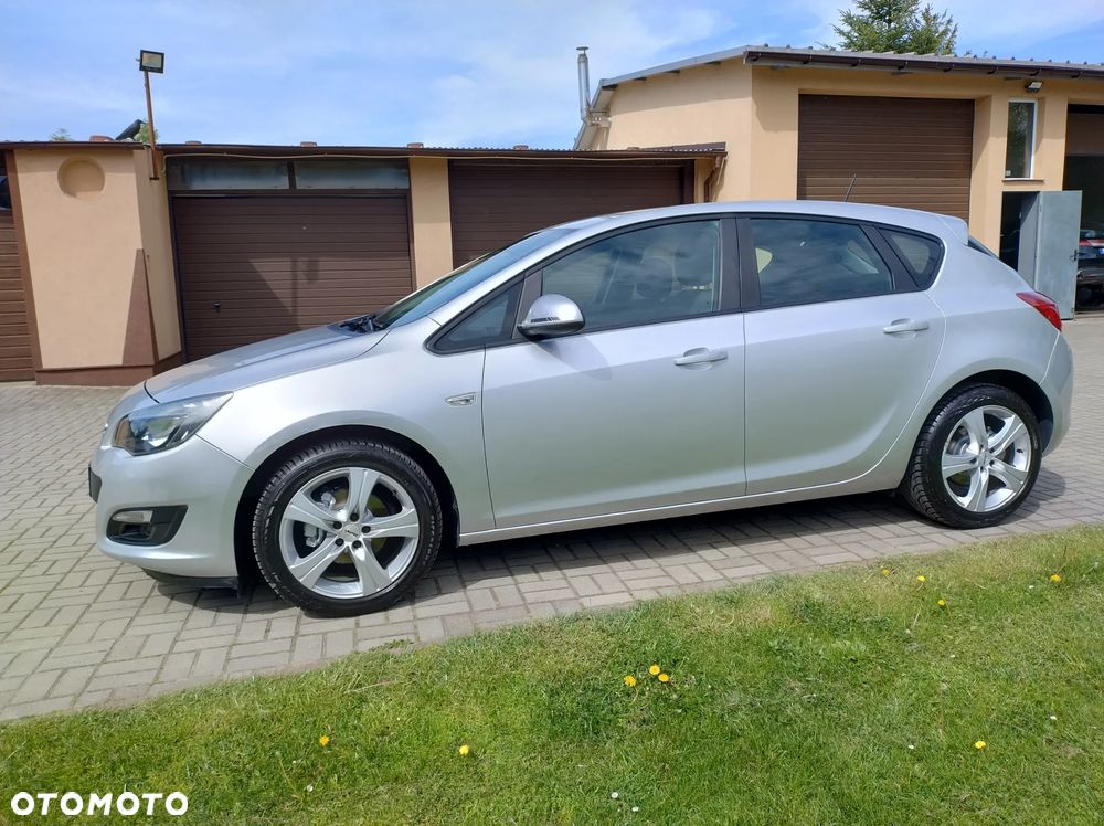 Opel Astra 1.6 Style - 4