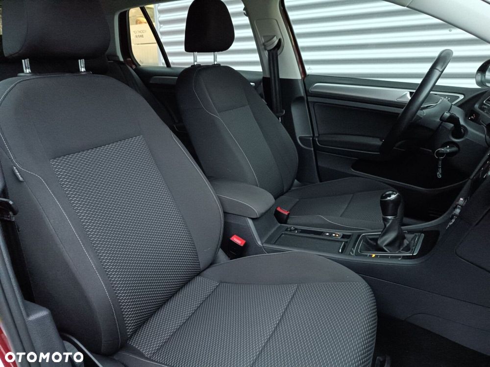 Volkswagen Golf 1.5 TSI BMT Trendline - 30