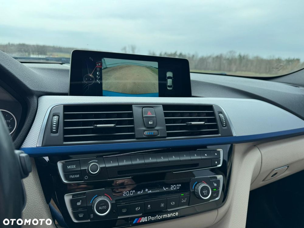 BMW Seria 3 340i xDrive Edition M Sport Shadow - 32