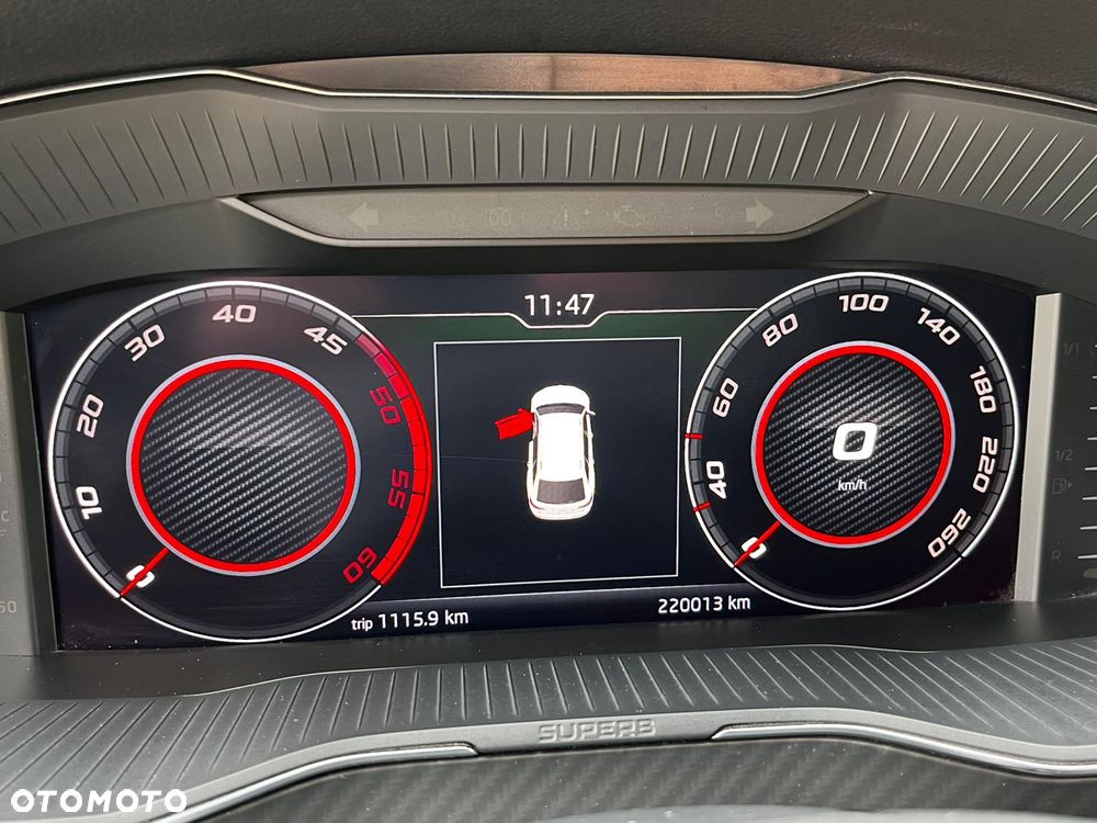 Skoda Superb 2.0 TDI SCR 4x4 Sportline DSG - 18