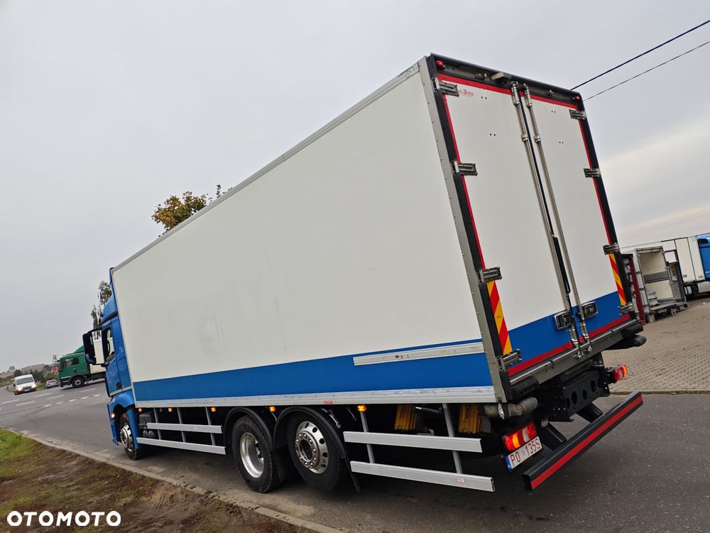 Mercedes-Benz ACTROS 25.45 ; 25.51 ; chłodnia * izoterma * hakówka * przewierty sterowane * - 6