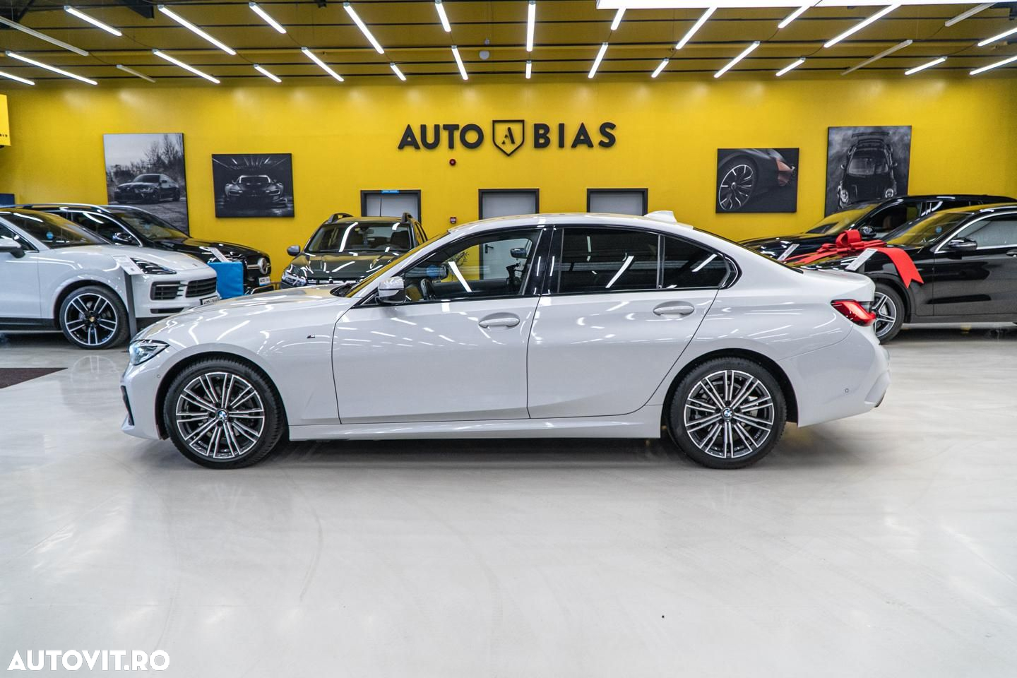 BMW Seria 3 320d xDrive AT M Sport - 16