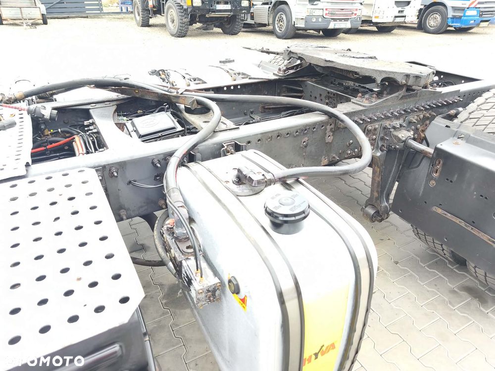 Volvo FH12 420 Standard Automat 2013 rok nowe opony - 28