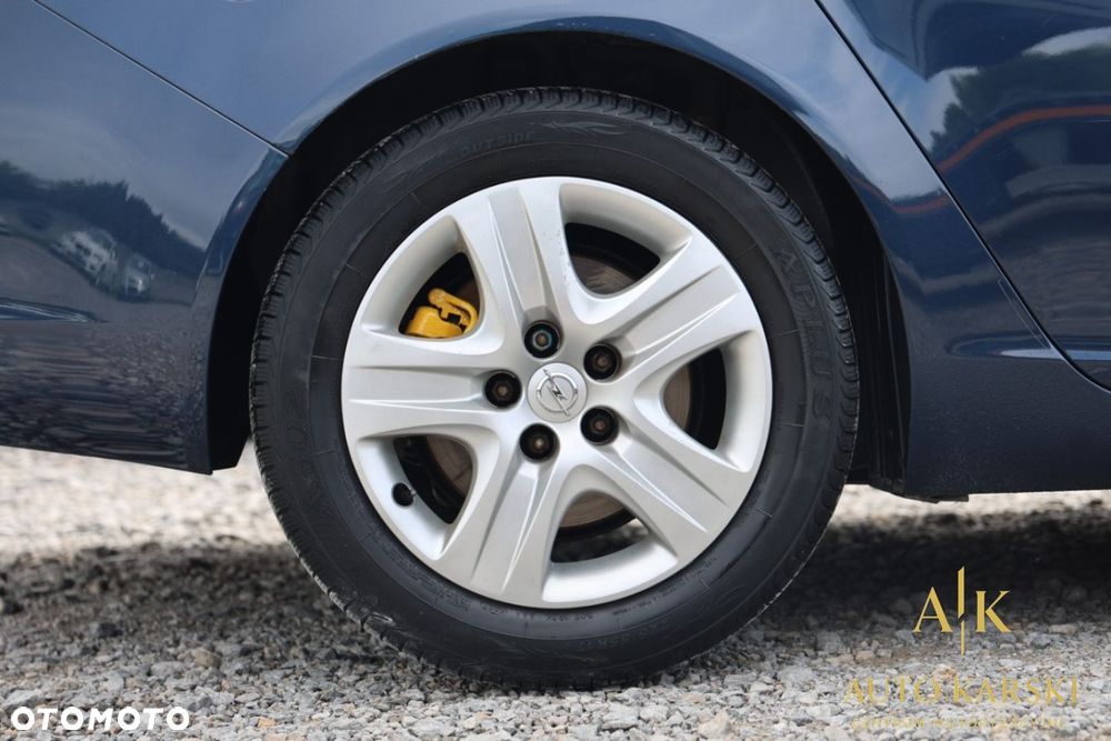 Opel Insignia - 13