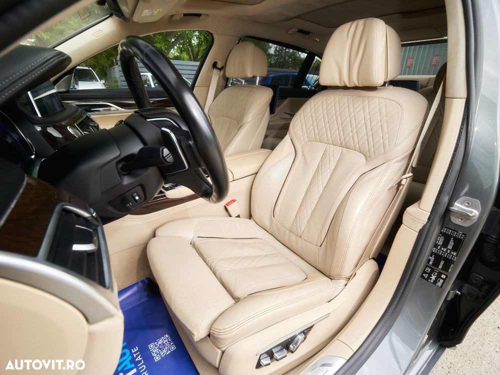 BMW Seria 7 750Li xDrive - 23