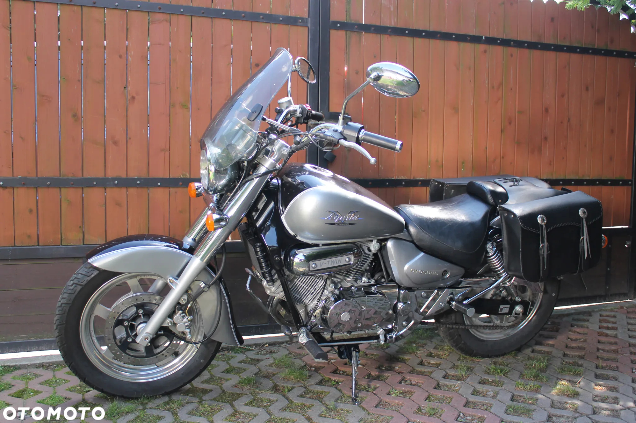 Hyosung GV - 3