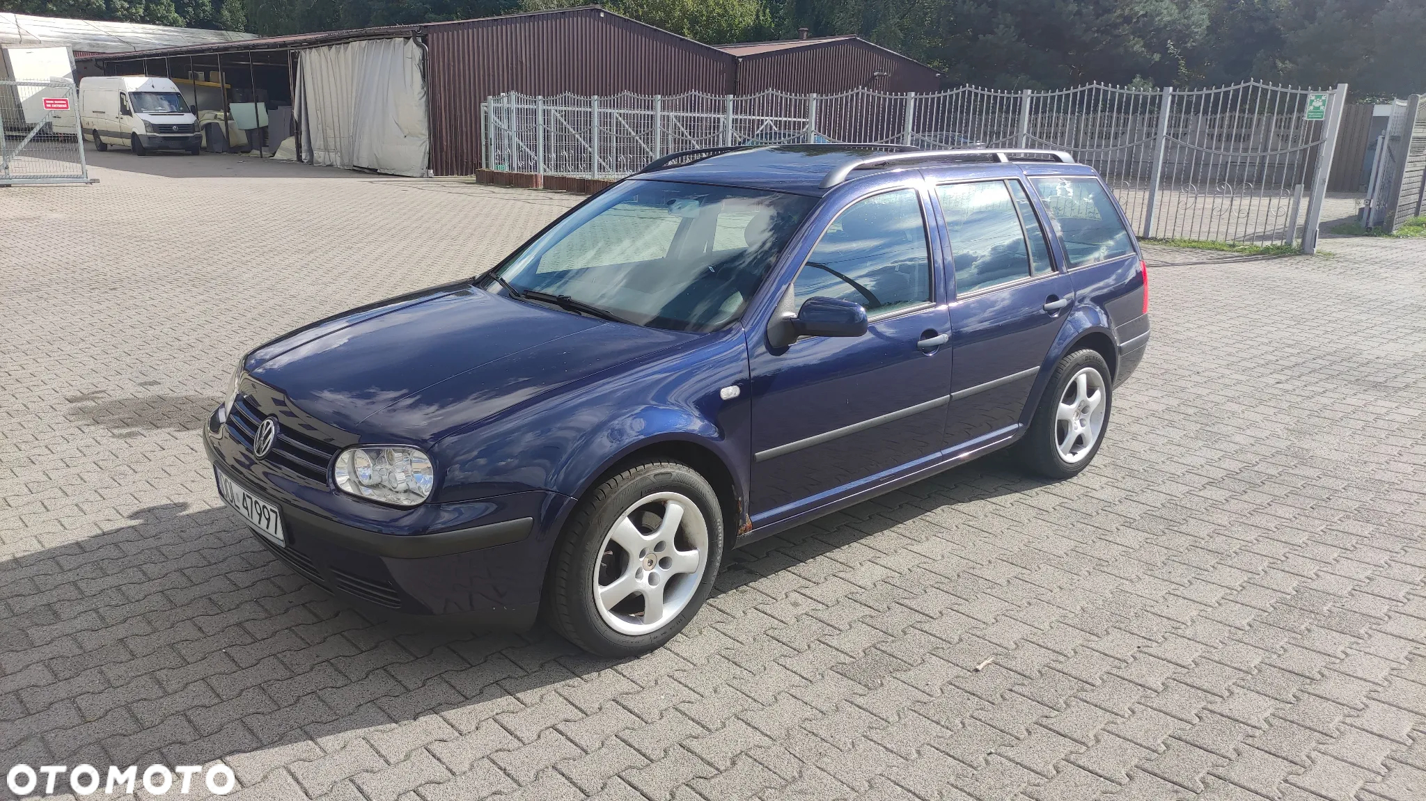 Volkswagen Golf - 12