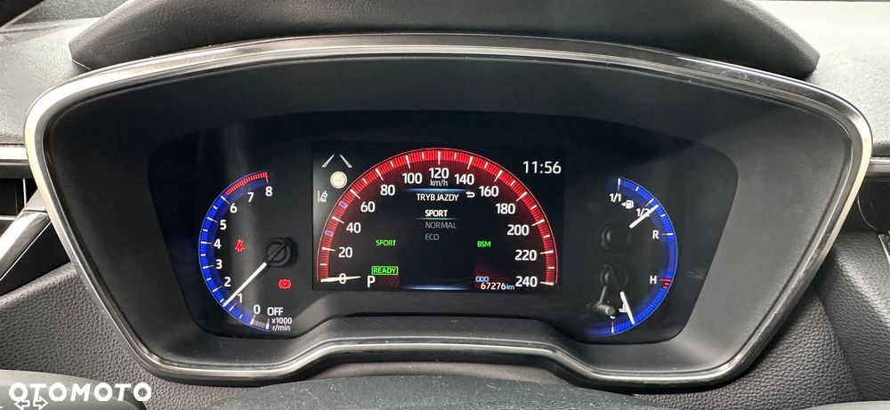 Toyota Corolla 2.0 Hybrid Executive - 28