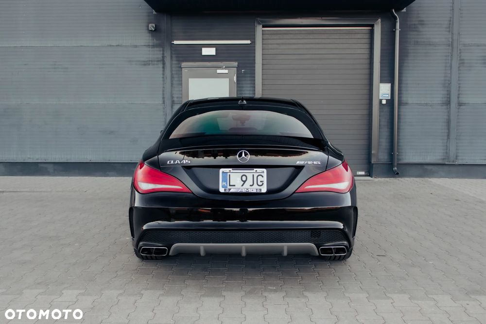 Mercedes-Benz CLA 45 AMG 4Matic 7G-DCT - 12