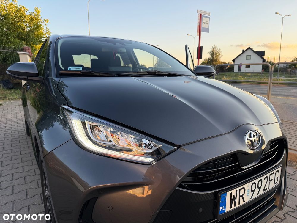 Toyota Yaris 1.5 Comfort - 24