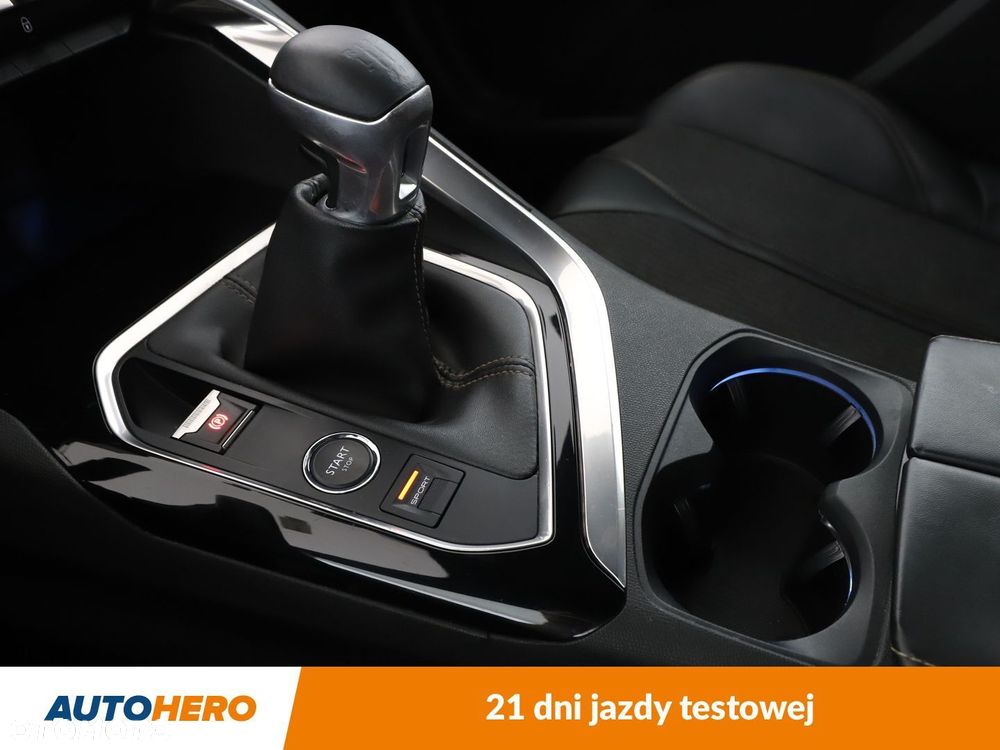 Peugeot 3008 1.5 BlueHDi Crossway S&S - 28