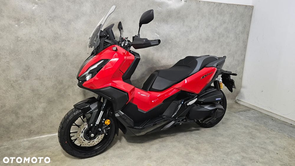 Honda ADV350 - 1