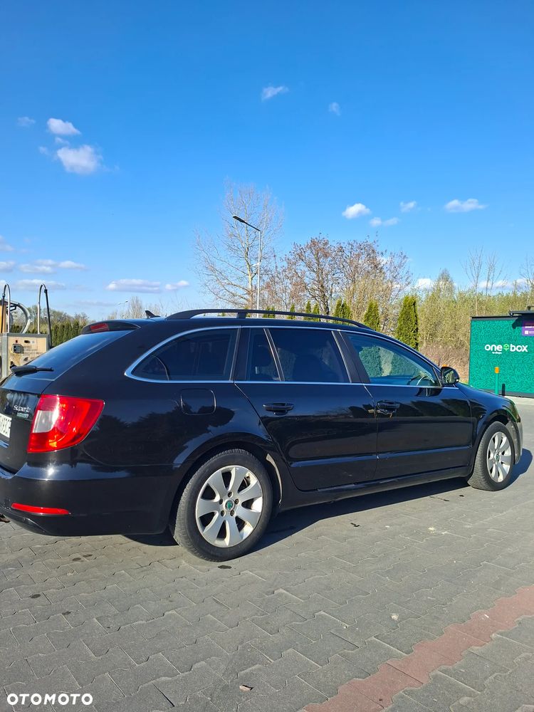 Skoda Superb 1.6 TDI Ambition Greenline - 8
