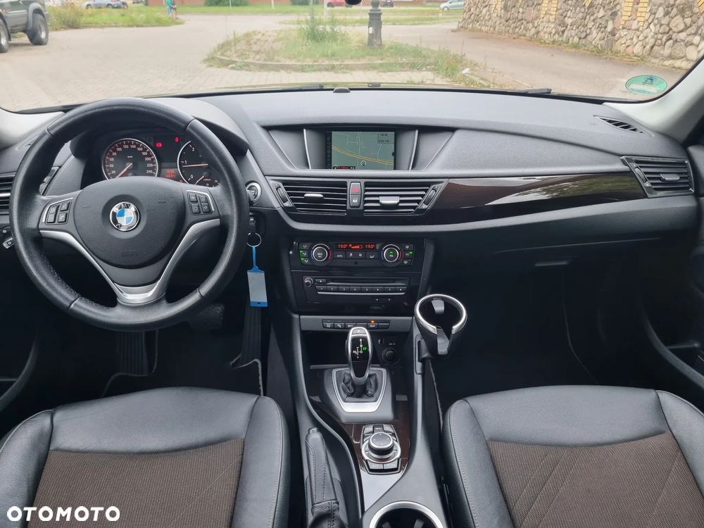 BMW X1 sDrive18d xLine - 4