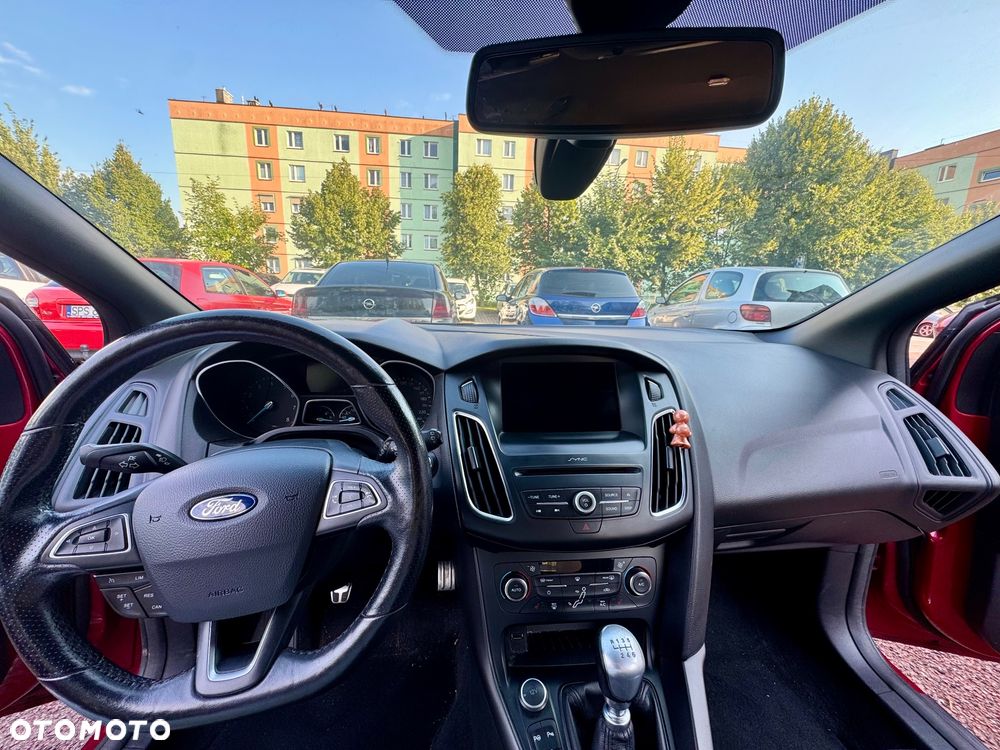 Ford Focus 1.5 EcoBoost ST-Line ASS - 10
