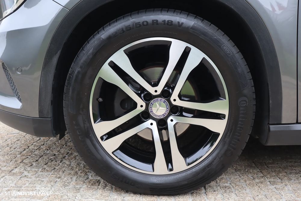 Mercedes-Benz GLA 180 d Urban - 10