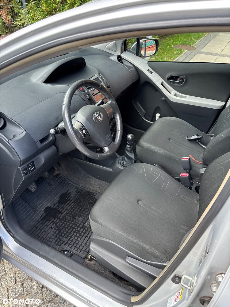 Toyota Yaris 1.33 Sol - 10