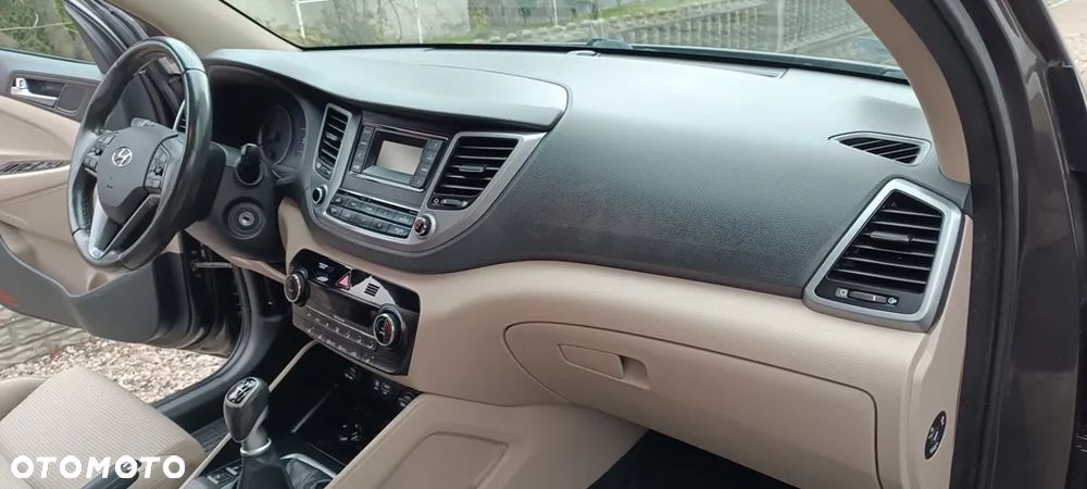 Hyundai Tucson 2.0 CRDI BlueDrive Comfort 2WD - 14