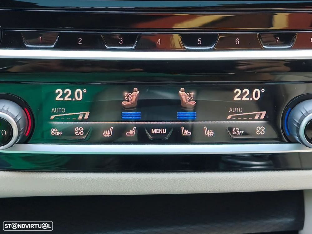 BMW 530 e Pack Desportivo M - 23