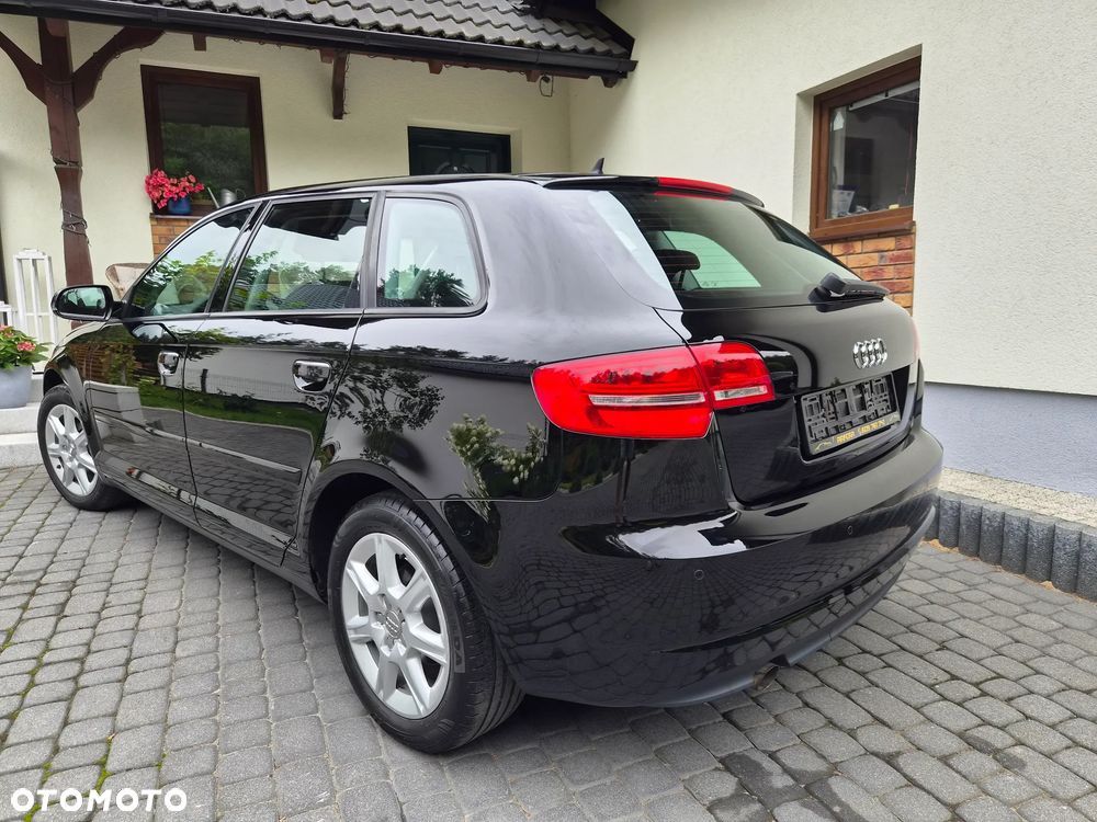 Audi A3 Sportback 1.6 TDI S tronic Attraction - 35