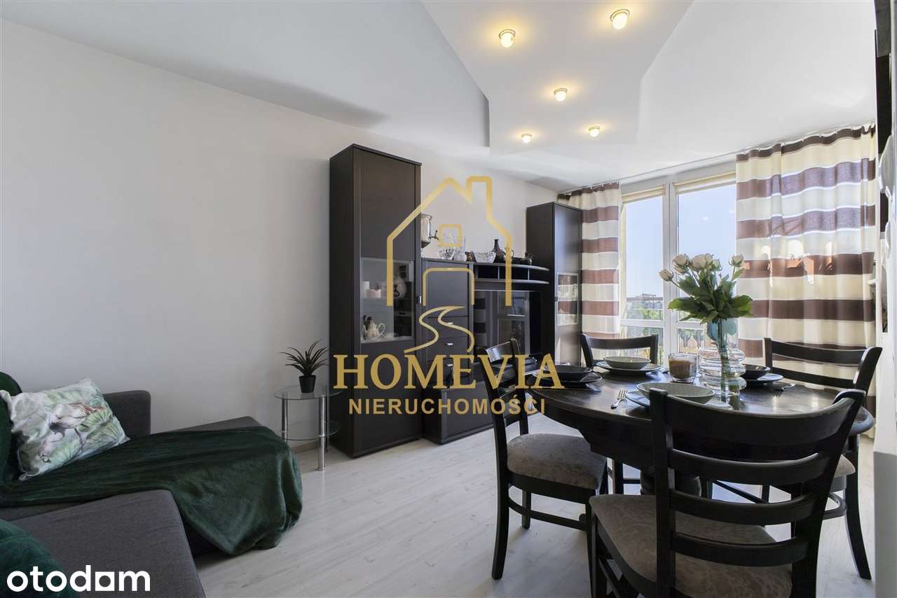 37 m² na 7. piętrze – 2 pokoje i panorama miasta