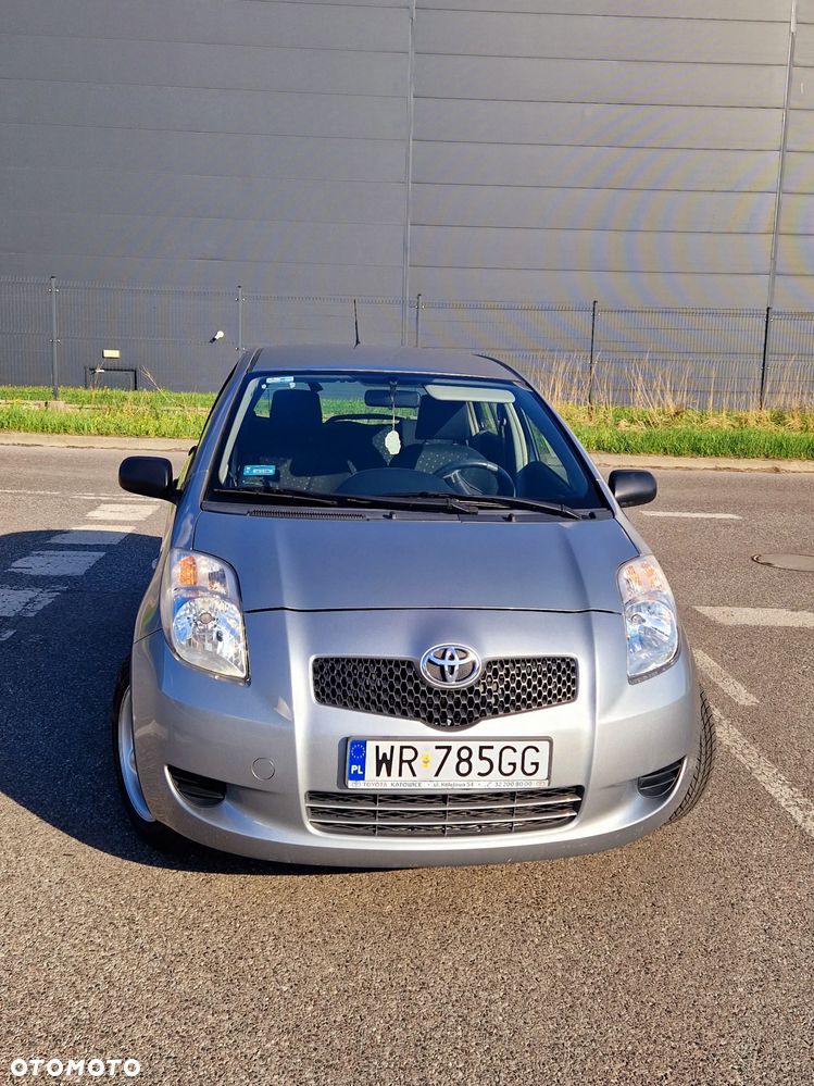 Toyota Yaris 1.3 Sol - 9