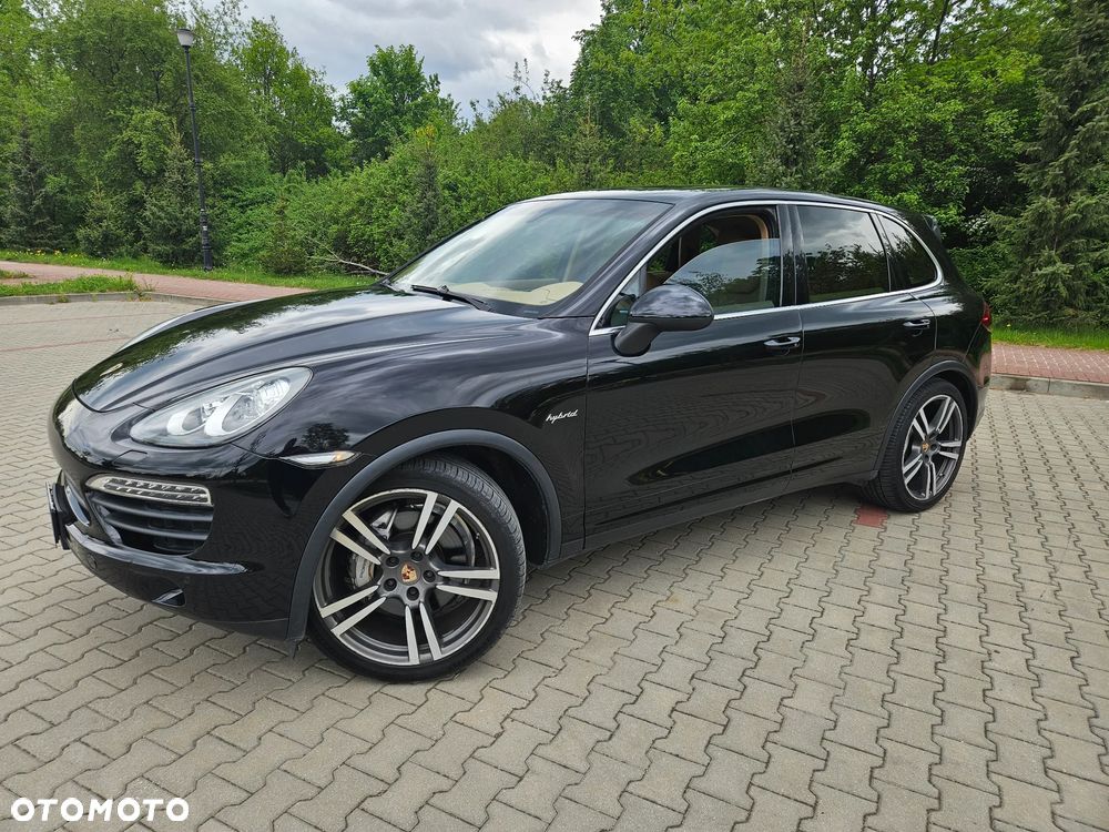 Porsche Cayenne - 2