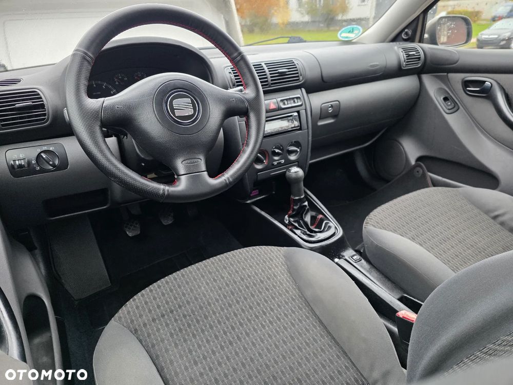 Seat Toledo 1.6 16V Stella - 16