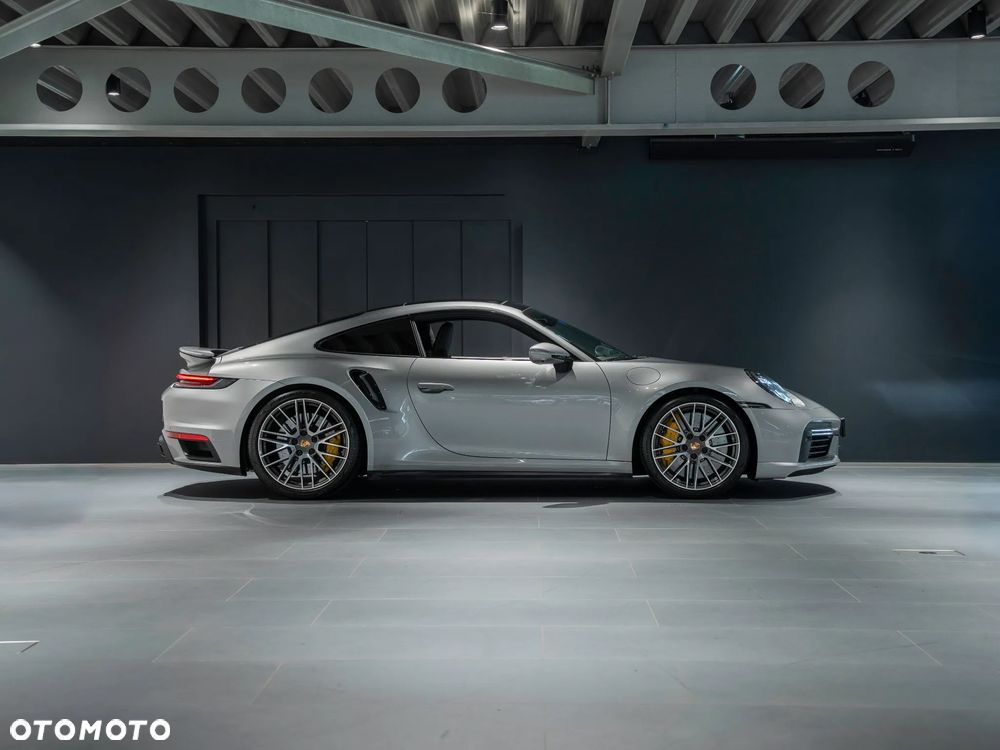 Porsche 911 Turbo S - 6